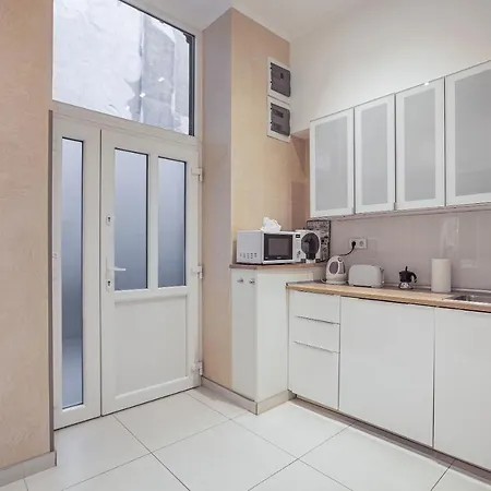 דירה Luxury Art Deco Flat / Big Balcony *