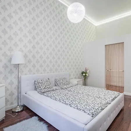 Luxury Art Deco Flat / Big Balcony * Budapest