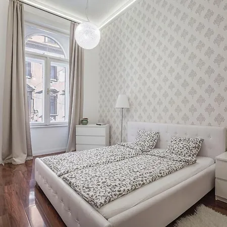 Luxury Art Deco Flat / Big Balcony * Budapest