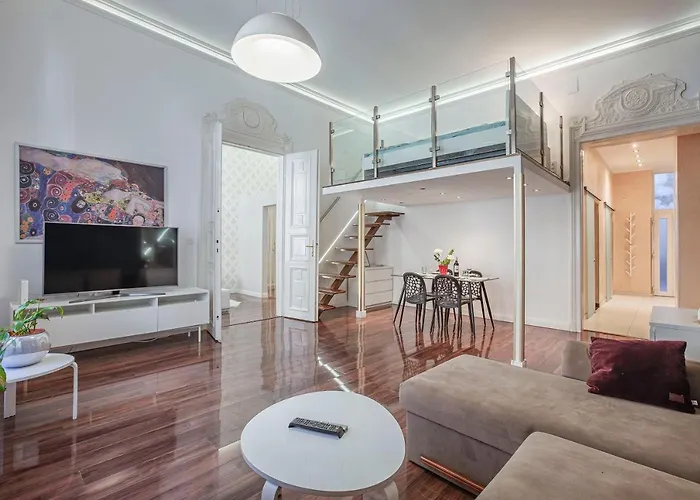 Apartman Luxury Art Deco Flat / Big Balcony *